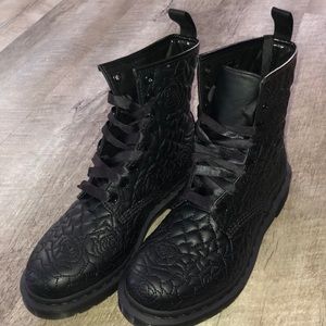 ✨BRAND NEW! Dr. Marten Boots✨